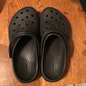 Iconic style crocs